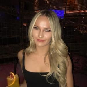 Meet your Posher, Eva-marie